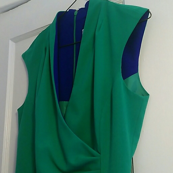 Chic Midi Dress - Picture 3 of 5